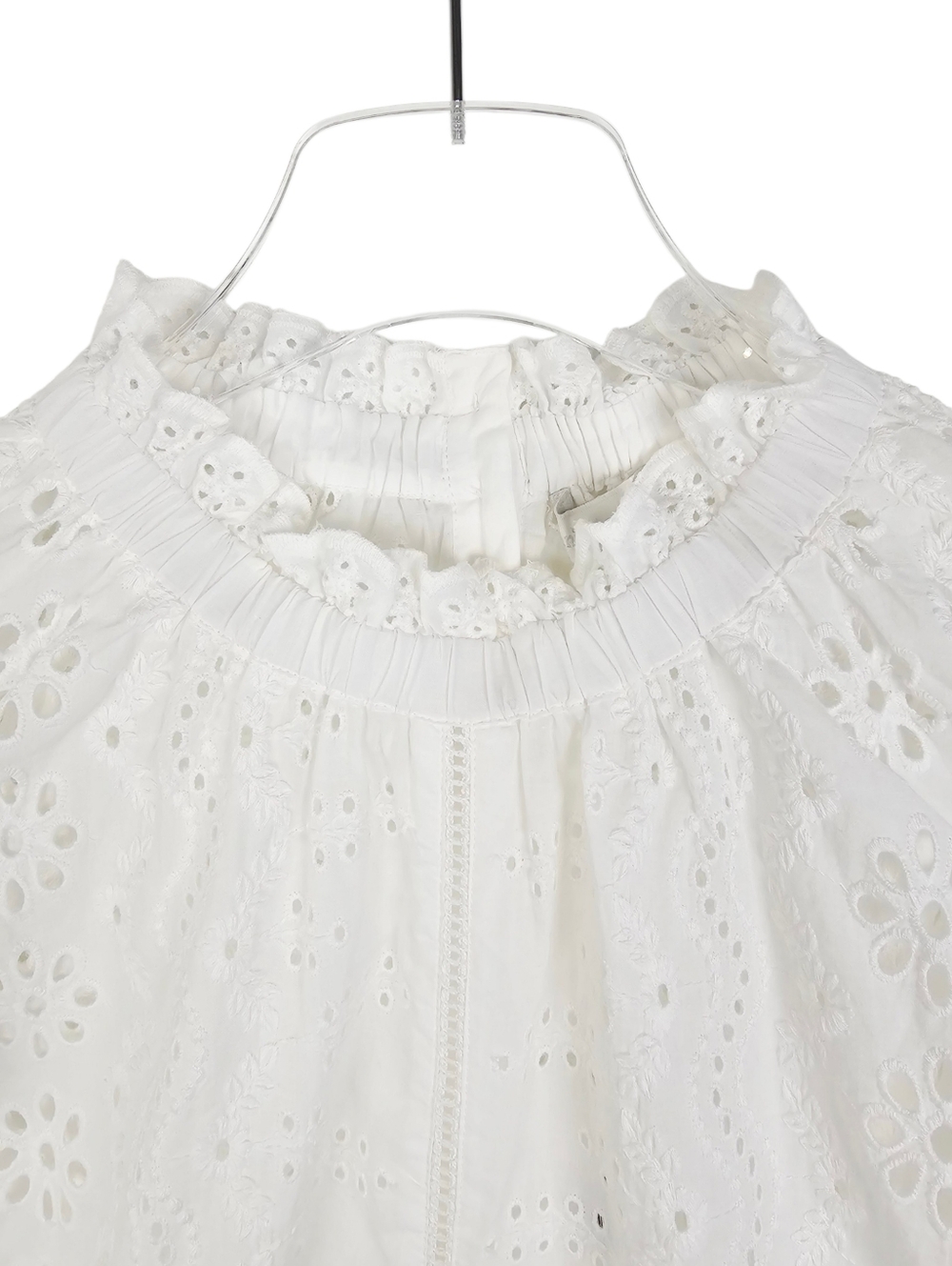 Jennifer & Grace White Embroidered Eyelet Top NWT - Picture 6 of 12